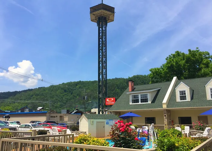Econo Lodge Inn & Suites Gatlinburg At The Convention Center